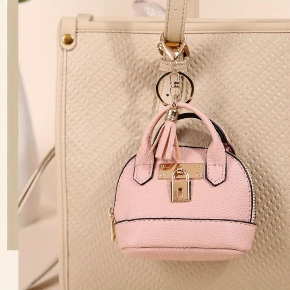 Cute Mini Pink Faux Leather Coin Purse Bag Keychain for money/lipstick/earpods - Picture 1 of 6
